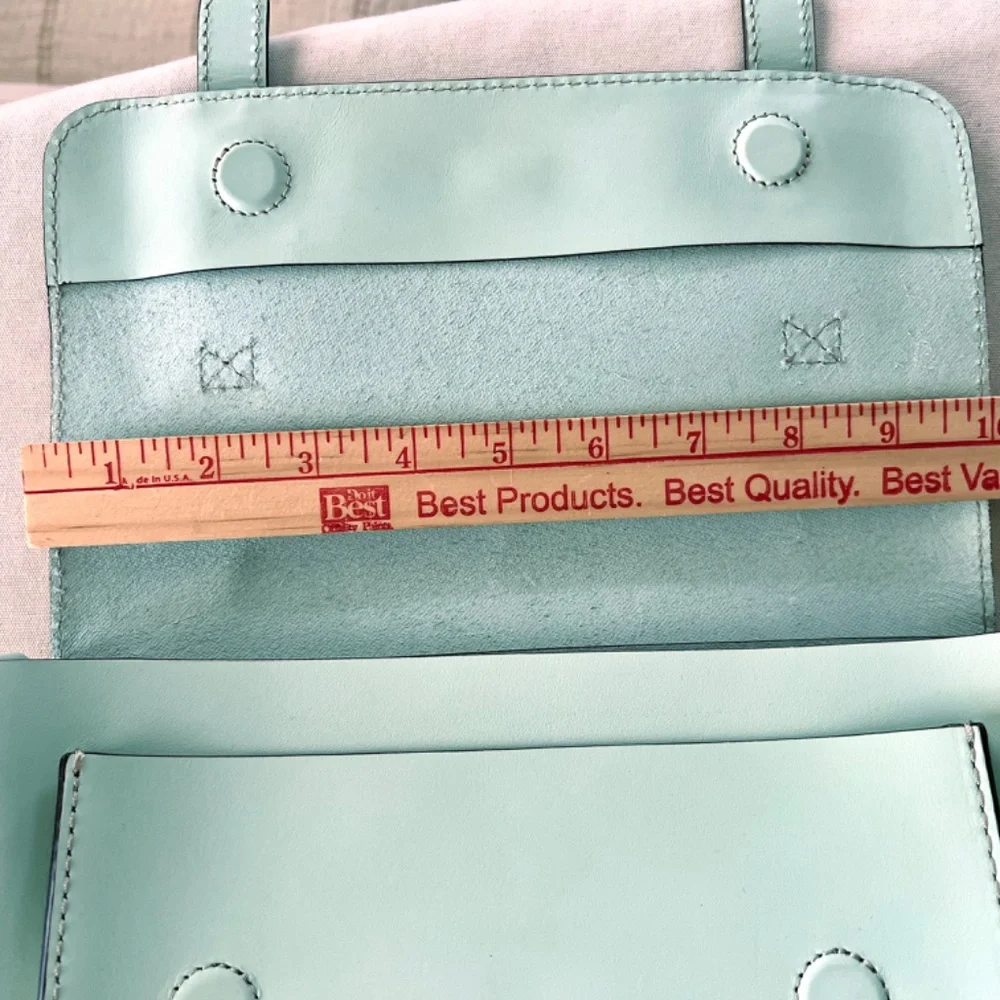 KATE SPADE Essex Scout Cross Body Bag in Mint